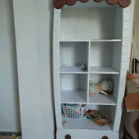 ویترین کشو دار