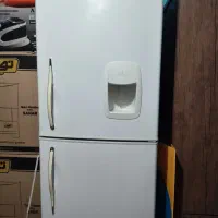 بخچال نیمه فریزر