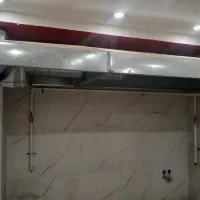 هواکش برای پیتزا فروشی همه چی کامل دوعدد میز فلزی