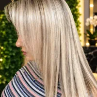 ارائه کلیه خدمات آرایشگاه