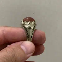 انگشتر نقره و چاقوی دسته قدمت دار