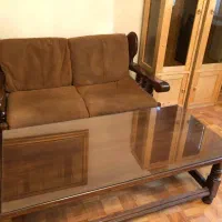 مبل شش نفره و میز هشت نفره