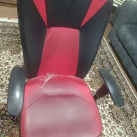 صندلی اداری در حد نو