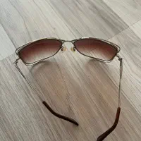 عینک آفتاب در حد نو‌
