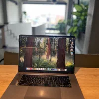 macbook 2019 pro 32/512 i9 4 gig