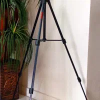 سه پایه دوربین