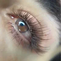 اکستنشن مژه کاشت دائم لیفت مژه و ابروالهیه صادقیه۴
