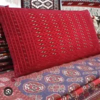 پشتی قرمز