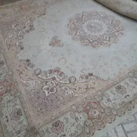 فرش ۹ متری  سالم وتمیز شسته شده