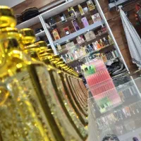 عطر . ادکلن . اسپری