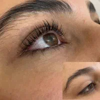 خدمات کاشت مژه و لیفت مژه و ابرو