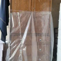 فروش یک عدد کمد لباسی