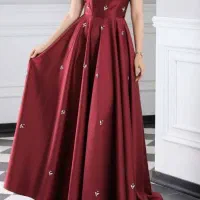 مزون لباس کرایه ای مجلسی ماهلین در یزدانشهر