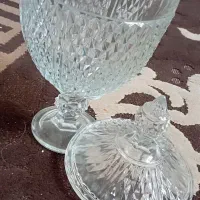 جا شکلات خوری