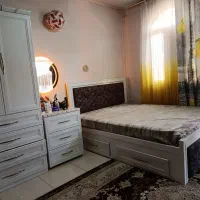 تخت خواب دونفره بدون تشک وکمدلباس چهارکشو ودراور