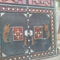 درب ورودی تقریباً استوک