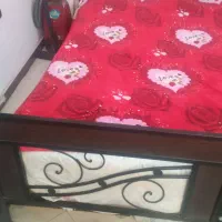 تخت فرفورژه یکنفره