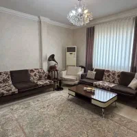 ست مبل ۱۰ نفره سالم و تمیز با میز جلو مبلی