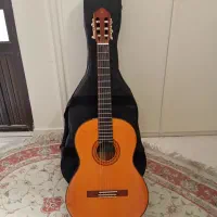 گیتار یاماها C70