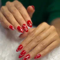 تخفیف ویژه خدمات کاشت ناخن