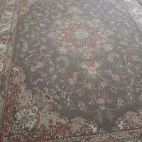 فروش فرش دوازده متری دوعدد شبیه هم فرش ها
