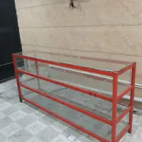 ویترین شیشه ای ۲ متری