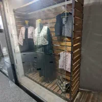 رگال و ویترین