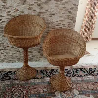 سبد حصیری پایه دار
