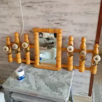 آینه و چوب رختی