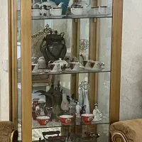 ویترین چوبی کامل سالم