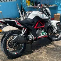 بنلی ۲۵۰ تک سیلندر ایتالیایی اصل عروسک