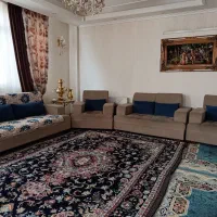 یک ست مبل راحتی ۷نفره