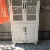 کمد فلزی