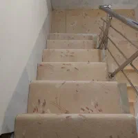 موکت پالازمناسب برای راه پله وپاگرد وتعدادی روپله