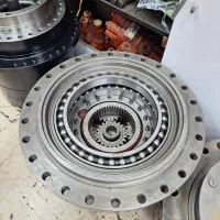 گیربکس چرخ بیل مکانیکی هیوندا ۳۲۰ ۳۳۰