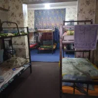 خوابگاه ‌مردانه پسرانه اقا تردد آزاد پارکینگ دار