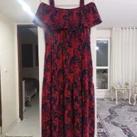 تعدادی لباس نو