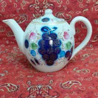 سه عدد قوری انگوری روس  و یکی ژاپن