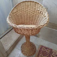 سبد پایه دار حصیری