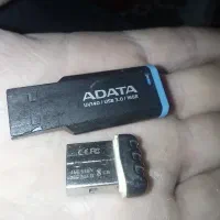 فلش 16 برندADATA و 8 گیگ  کارکرده