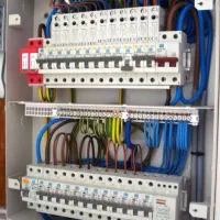 پیمانکار برق