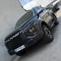 کارگر ماهر و متعهد کارواش در کمربندی