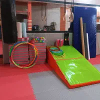 تشک ژیمناستیک و سطح شیب دار
