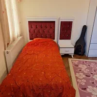 تخت و کمد در حد نو