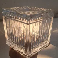 جای دستمال‌کاغذی بلوری