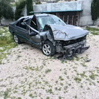معاوضه پژو 405 مدل 94 با خودرو تصادفی شما شیراز