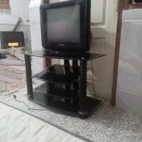 تلویزیون سامسونگ و میز تلویزیون