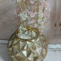 گلدان رنگ طلایی