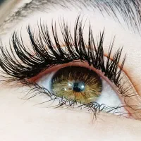 آموزش اکستنشن مژه و لیفت و لمینت مژه کرمان