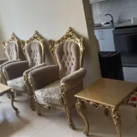 مبل هفت نفره  و میز عسلی به همراه ویترین|مبلمان خانگی و میز عسلی|تهران, حشمتیه|دیوار